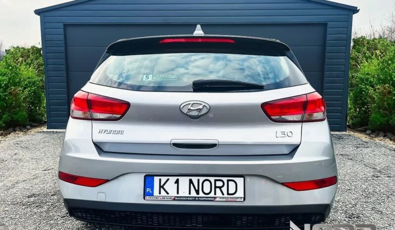 HYUNDAI I30  | FWD (przód) | Manualna | 110 KM | Srebrny full