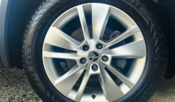 SKODA Kodiaq  | 4×4 (doł. ręcznie) | Automatyczna | 150 KM | Biały full