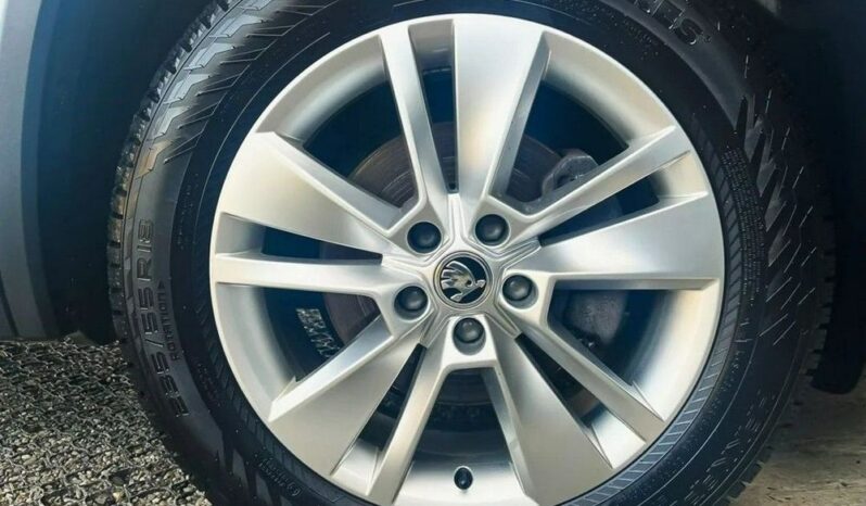SKODA Kodiaq  | 4×4 (doł. ręcznie) | Automatyczna | 150 KM | Biały full