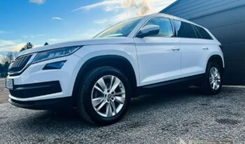 SKODA Kodiaq  | 4×4 (doł. ręcznie) | Automatyczna | 150 KM | Biały full