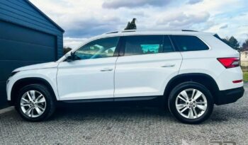 SKODA Kodiaq  | 4×4 (doł. ręcznie) | Automatyczna | 150 KM | Biały full
