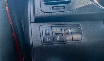 KIA Venga  | FWD (przód) | Manualna | 90 KM | Czerwony full