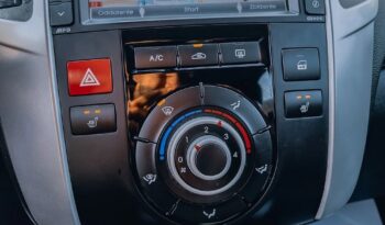 KIA Venga  | FWD (przód) | Manualna | 90 KM | Czerwony full