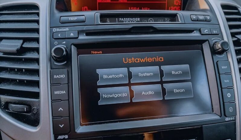 KIA Venga  | FWD (przód) | Manualna | 90 KM | Czerwony full