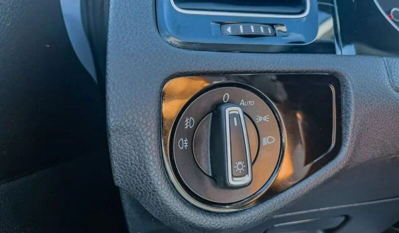 VOLKSWAGEN Golf  | FWD (przód) | Automatyczna | 140 KM | Srebrny full