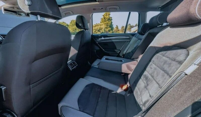 VOLKSWAGEN Golf  | FWD (przód) | Automatyczna | 140 KM | Srebrny full