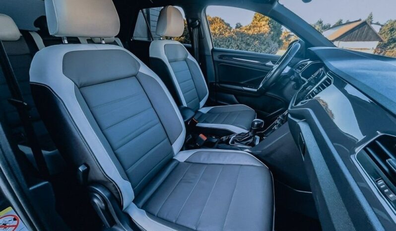 VOLKSWAGEN T-Roc  | 4×4 (stały) | Automatyczna | 190 KM | Szary full