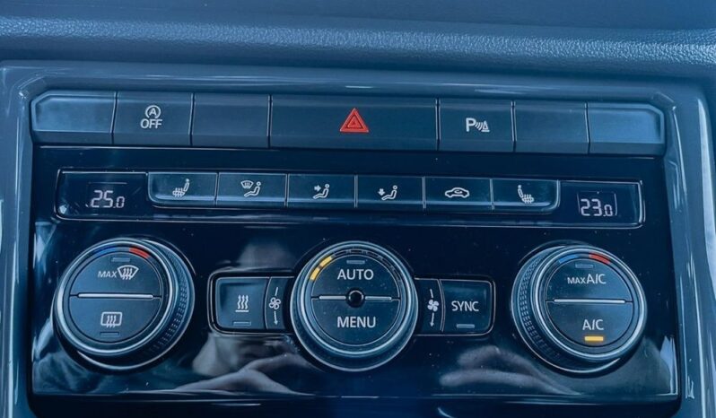 VOLKSWAGEN T-Roc  | 4×4 (stały) | Automatyczna | 190 KM | Szary full