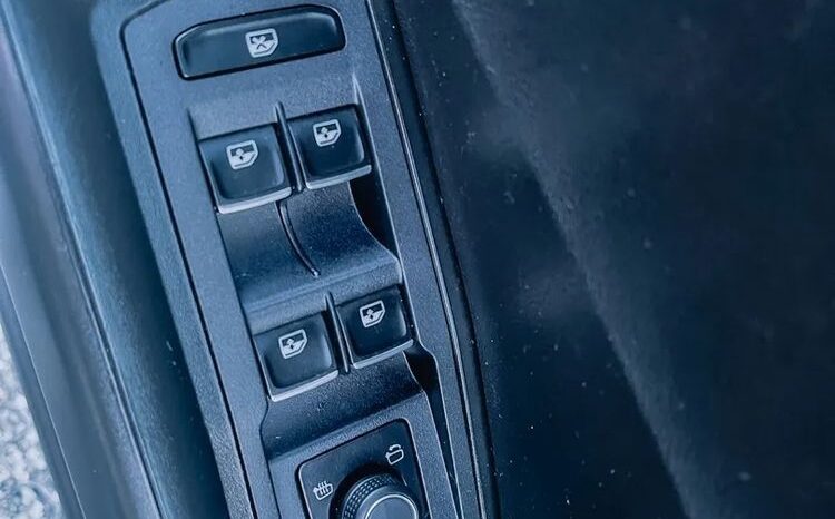 VOLKSWAGEN T-Roc  | FWD (przód) | Automatyczna | 150 KM | Szary full