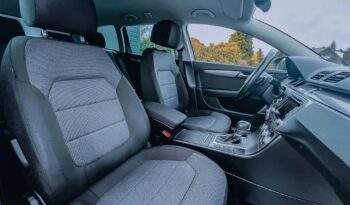 VOLKSWAGEN Passat  | FWD (przód) | Automatyczna | 105 KM | Srebrny full