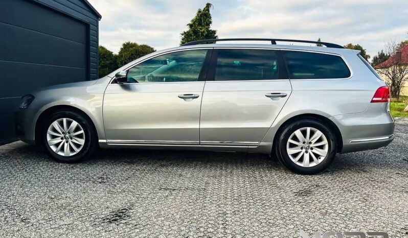 VOLKSWAGEN Passat  | FWD (przód) | Automatyczna | 105 KM | Srebrny full