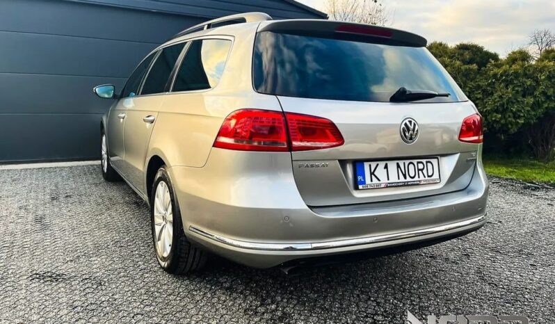 VOLKSWAGEN Passat  | FWD (przód) | Automatyczna | 105 KM | Srebrny full