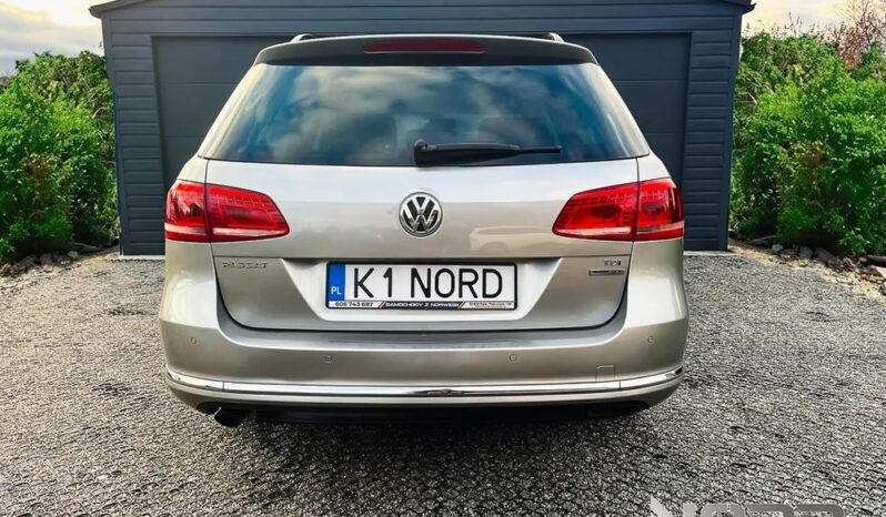 VOLKSWAGEN Passat  | FWD (przód) | Automatyczna | 105 KM | Srebrny full