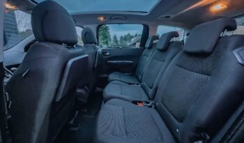 PEUGEOT 5008  | FWD (przód) | Manualna | 120 KM | Czarny full