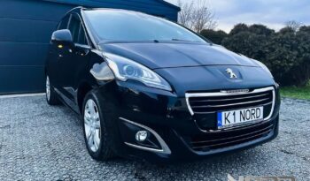 PEUGEOT 5008  | FWD (przód) | Manualna | 120 KM | Czarny full