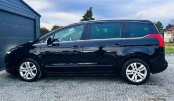 PEUGEOT 5008  | FWD (przód) | Manualna | 120 KM | Czarny full