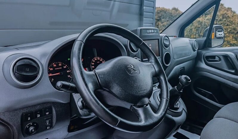 PEUGEOT Partner  | FWD (przód) | Manualna | 99 KM | Czerwony full