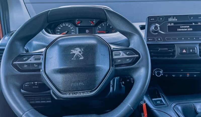 PEUGEOT Partner  | 4×4 (doł. automatycznie) | Manualna | 131 KM | Czerwony full