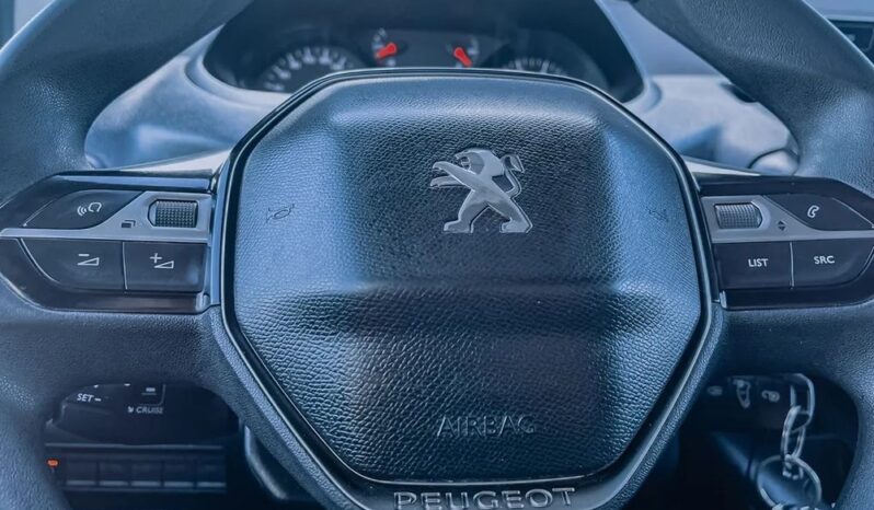 PEUGEOT Partner  | 4×4 (doł. automatycznie) | Manualna | 131 KM | Czerwony full