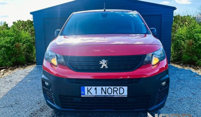 PEUGEOT Partner  | 4×4 (doł. automatycznie) | Manualna | 131 KM | Czerwony full