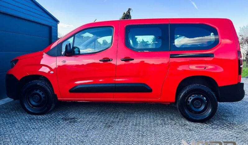 PEUGEOT Partner  | 4×4 (doł. automatycznie) | Manualna | 131 KM | Czerwony full