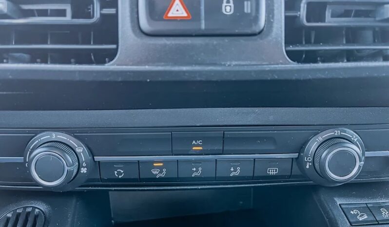 PEUGEOT Partner  | 4×4 (doł. automatycznie) | Manualna | 131 KM | Czerwony full