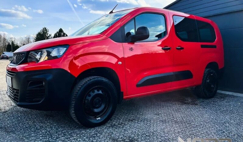 PEUGEOT Partner  | 4×4 (doł. automatycznie) | Manualna | 131 KM | Czerwony full