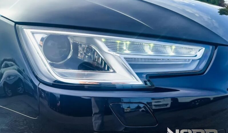 AUDI A4  | FWD (przód) | Automatyczna | 150 KM | Granatowy full