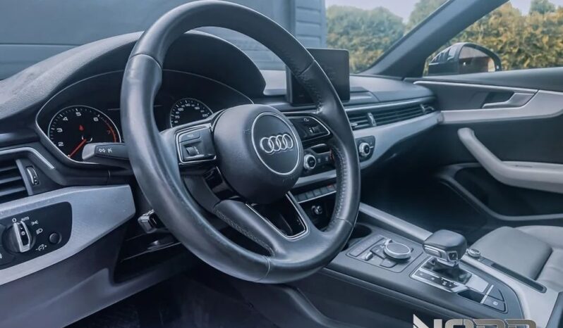 AUDI A4  | FWD (przód) | Automatyczna | 150 KM | Granatowy full
