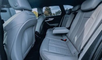 AUDI A4  | FWD (przód) | Automatyczna | 150 KM | Granatowy full