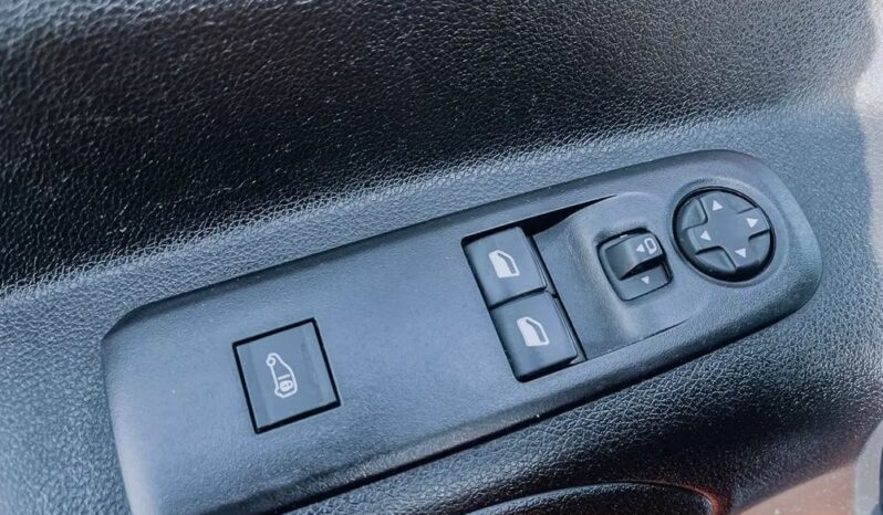 PEUGEOT Partner  | 4×4 (doł. ręcznie) | Manualna | 131 KM | Czerwony full