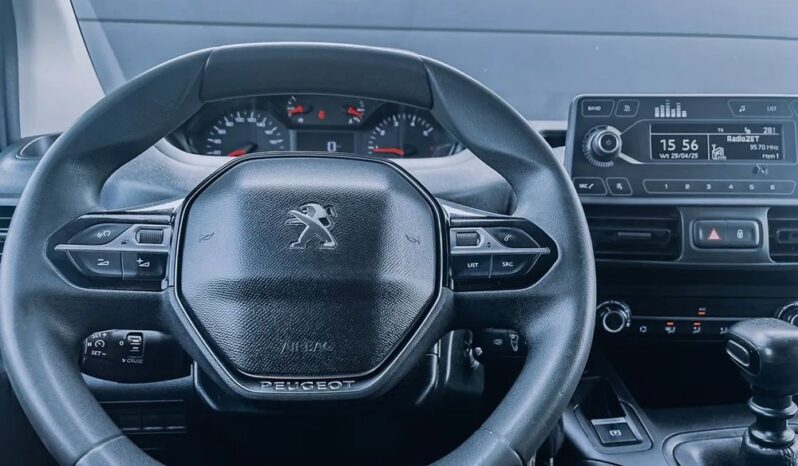 PEUGEOT Partner  | 4×4 (doł. ręcznie) | Manualna | 131 KM | Czerwony full