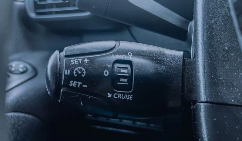 PEUGEOT Partner  | 4×4 (doł. ręcznie) | Manualna | 131 KM | Czerwony full