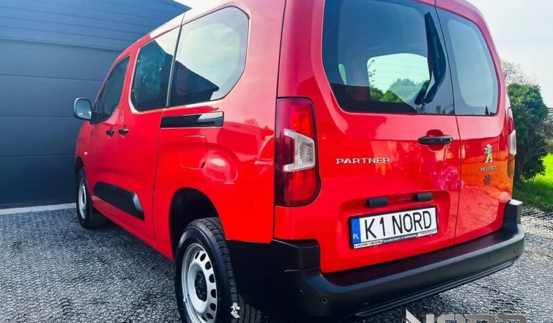 PEUGEOT Partner  | 4×4 (doł. ręcznie) | Manualna | 131 KM | Czerwony full