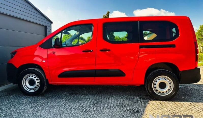 PEUGEOT Partner  | 4×4 (doł. ręcznie) | Manualna | 131 KM | Czerwony full