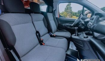 PEUGEOT Partner  | 4×4 (doł. ręcznie) | Manualna | 131 KM | Czerwony full