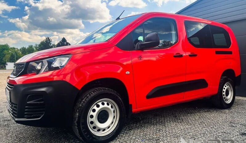 PEUGEOT Partner  | 4×4 (doł. ręcznie) | Manualna | 131 KM | Czerwony full