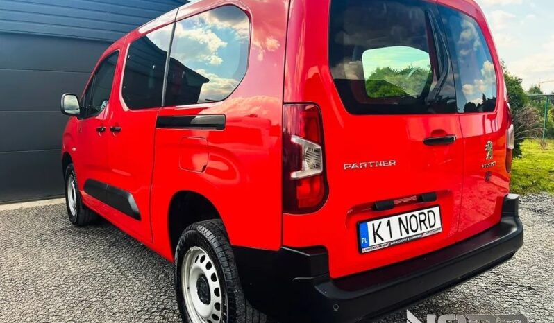 PEUGEOT Partner  | 4×4 (doł. ręcznie) | Manualna | 131 KM | Czerwony full