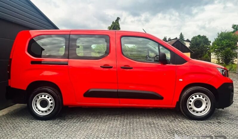 PEUGEOT Partner  | FWD (przód) | Automatyczna | 131 KM | Czerwony full
