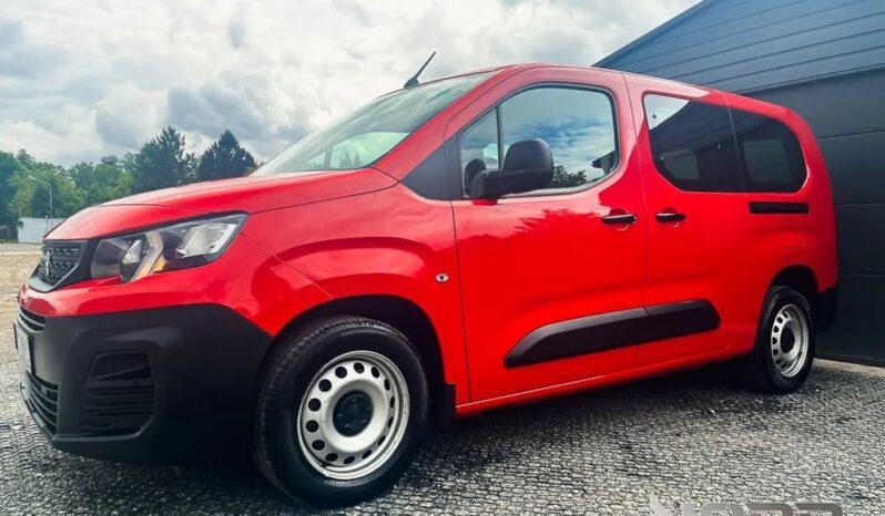 PEUGEOT Partner  | FWD (przód) | Automatyczna | 131 KM | Czerwony full