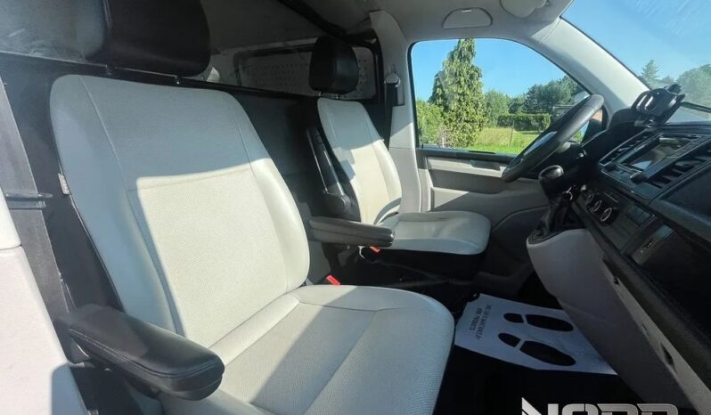 VOLKSWAGEN TRANSPORTER T6 DSG | 4×4 (stały) | Automatyczna | 150 KM | Srebrny full