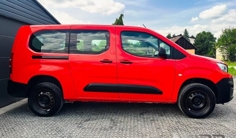 PEUGEOT Partner  | 4×4 (doł. ręcznie) | Manualna | 131 KM | Czerwony full