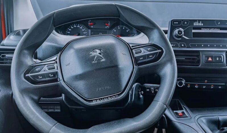 PEUGEOT Partner  | 4×4 (doł. ręcznie) | Manualna | 131 KM | Czerwony full