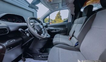 PEUGEOT Partner  | 4×4 (doł. ręcznie) | Manualna | 131 KM | Czerwony full