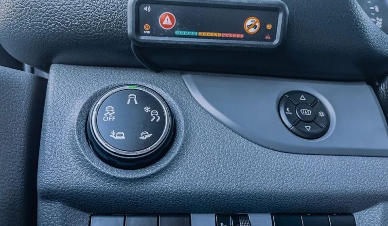 TOYOTA ProAce | FWD (przód) | Manualna | 122 KM | Biały full