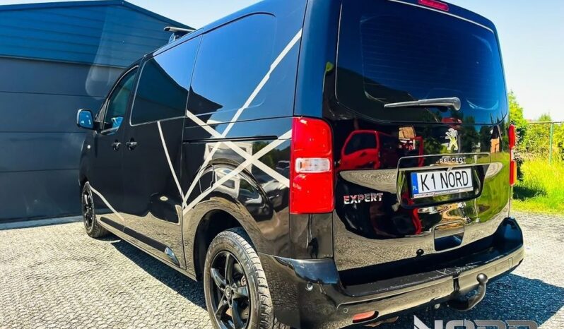PEUGEOT Expert  | 4×4 (doł. ręcznie) | Manualna | 122 KM | Czarny full