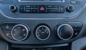 HYUNDAI i10  | FWD (przód) | Manualna | 67 KM | Srebrny full