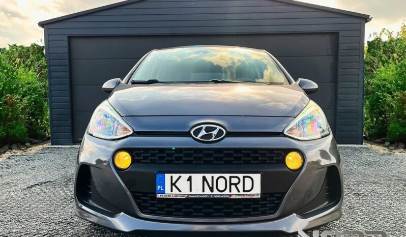 HYUNDAI i10  | FWD (przód) | Manualna | 67 KM | Srebrny full
