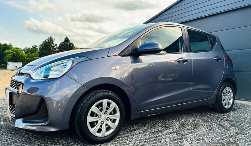 HYUNDAI i10  | FWD (przód) | Manualna | 67 KM | Srebrny full