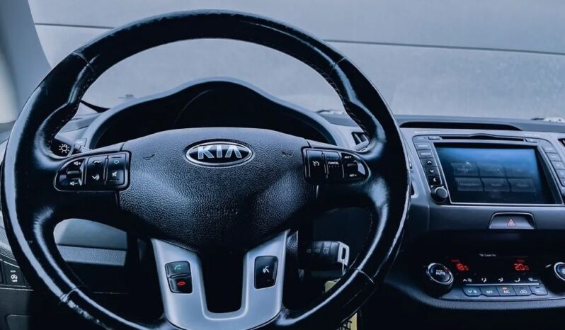 KIA Sportage  | FWD (przód) | Manualna | 135 KM | Srebrny full
